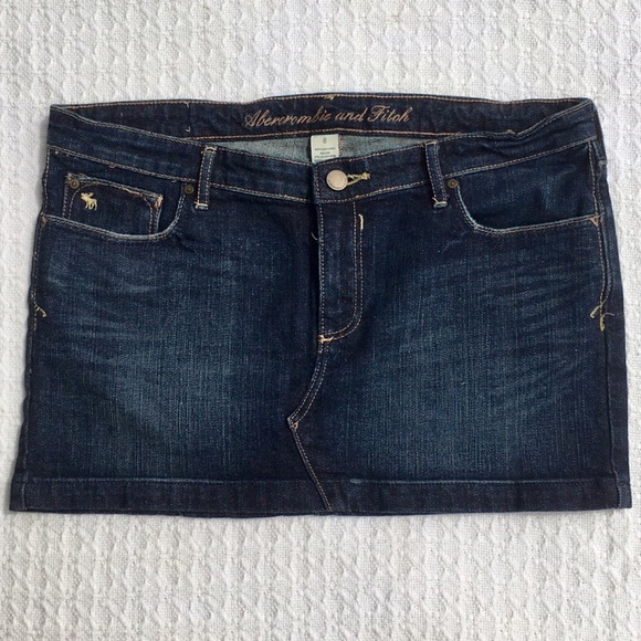 Abercrombie & Fitch Dresses & Skirts - ABERCROMBIE & FITCH DENIM JEAN SKIRT W WHISPERING